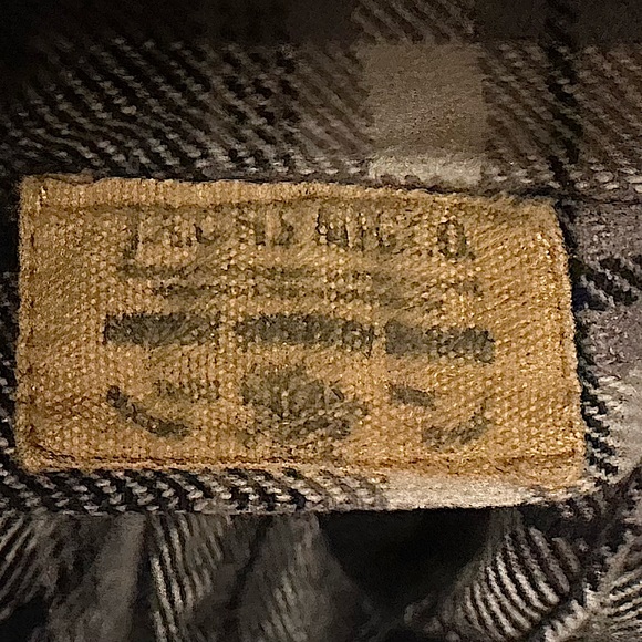 EUC~Men’s Plaid Flannel Shirt - Picture 8 of 8